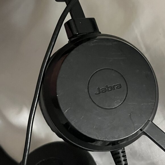 Jabra Evolve 30 II Stereo Wired Headset with Boom Mic –3.5mm Jack – Black/Red - Picture 2 of 5